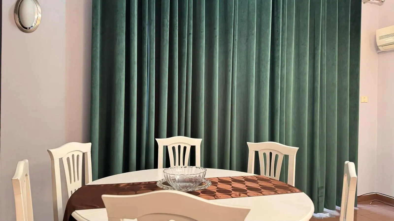 Apartment At Pazari Ri Tirana Albánia